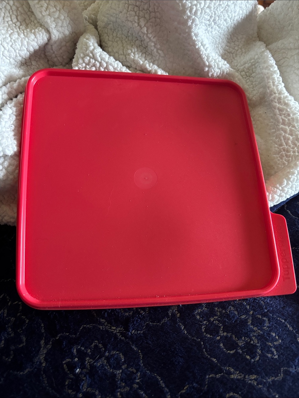 Tupperware lid. 10 1/2 “ by 10 1/2 “. Brand new